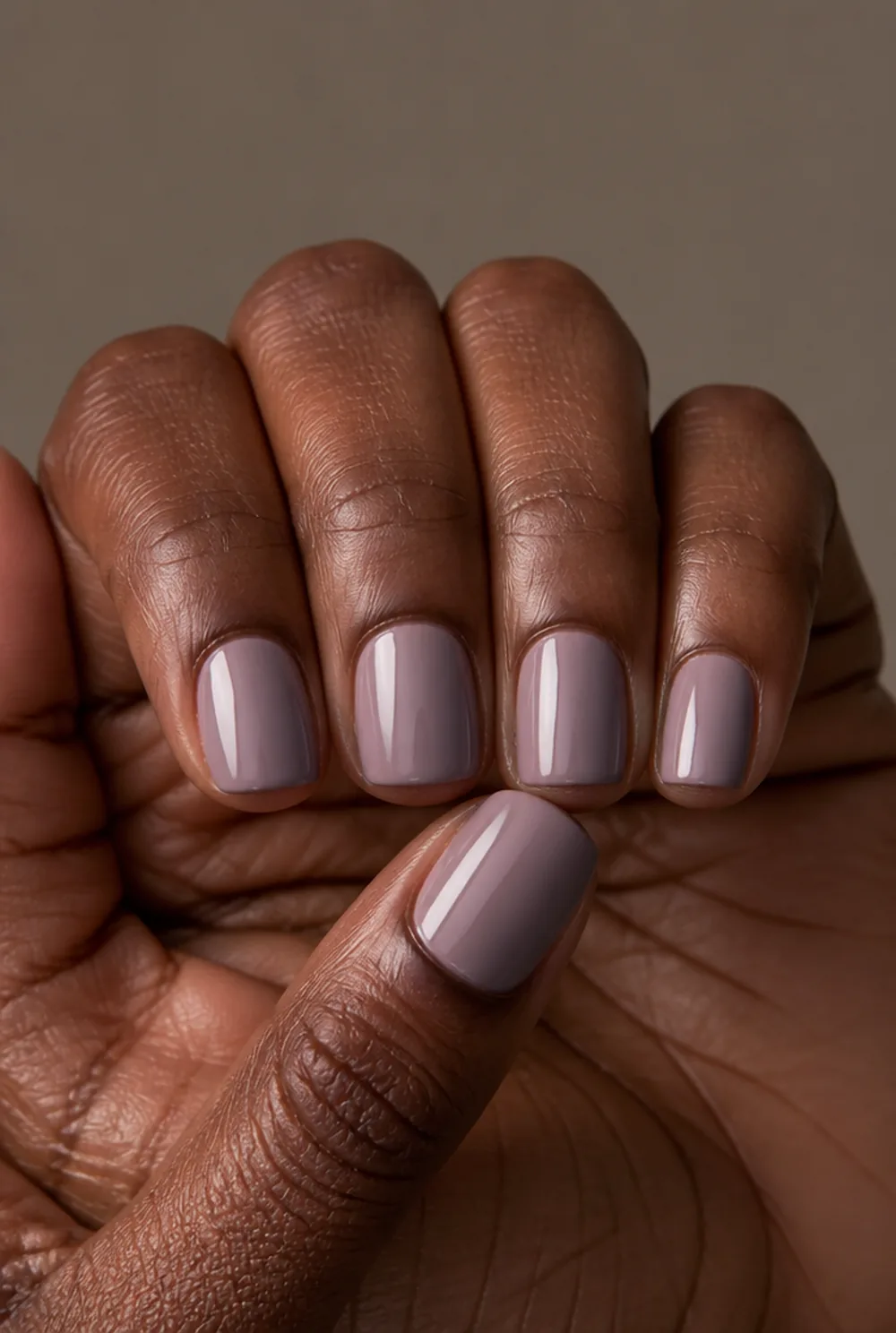 mauve-nude everyday nail art on deep brown skin - PolishedAndPrettyNails.com mauve-nude everyday nail art on deep brown skin