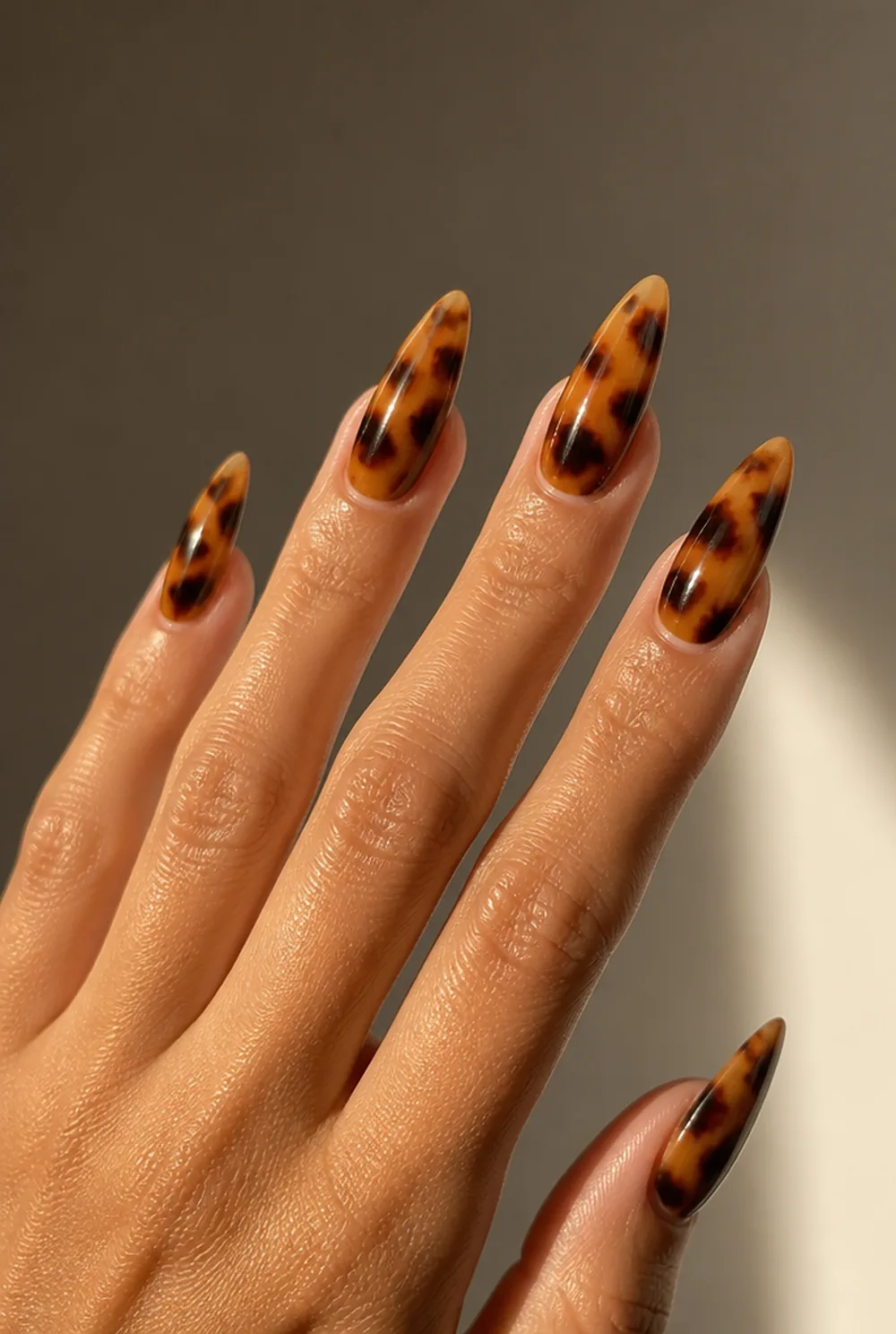 tortoiseshell nail art on olive skin long length - PolishedAndPrettyNails.com tortoiseshell nail art on olive skin, long length