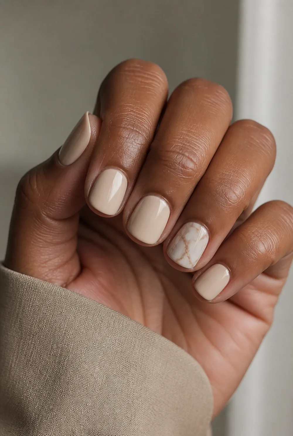 marble accent nails only nail art on deep brown skin