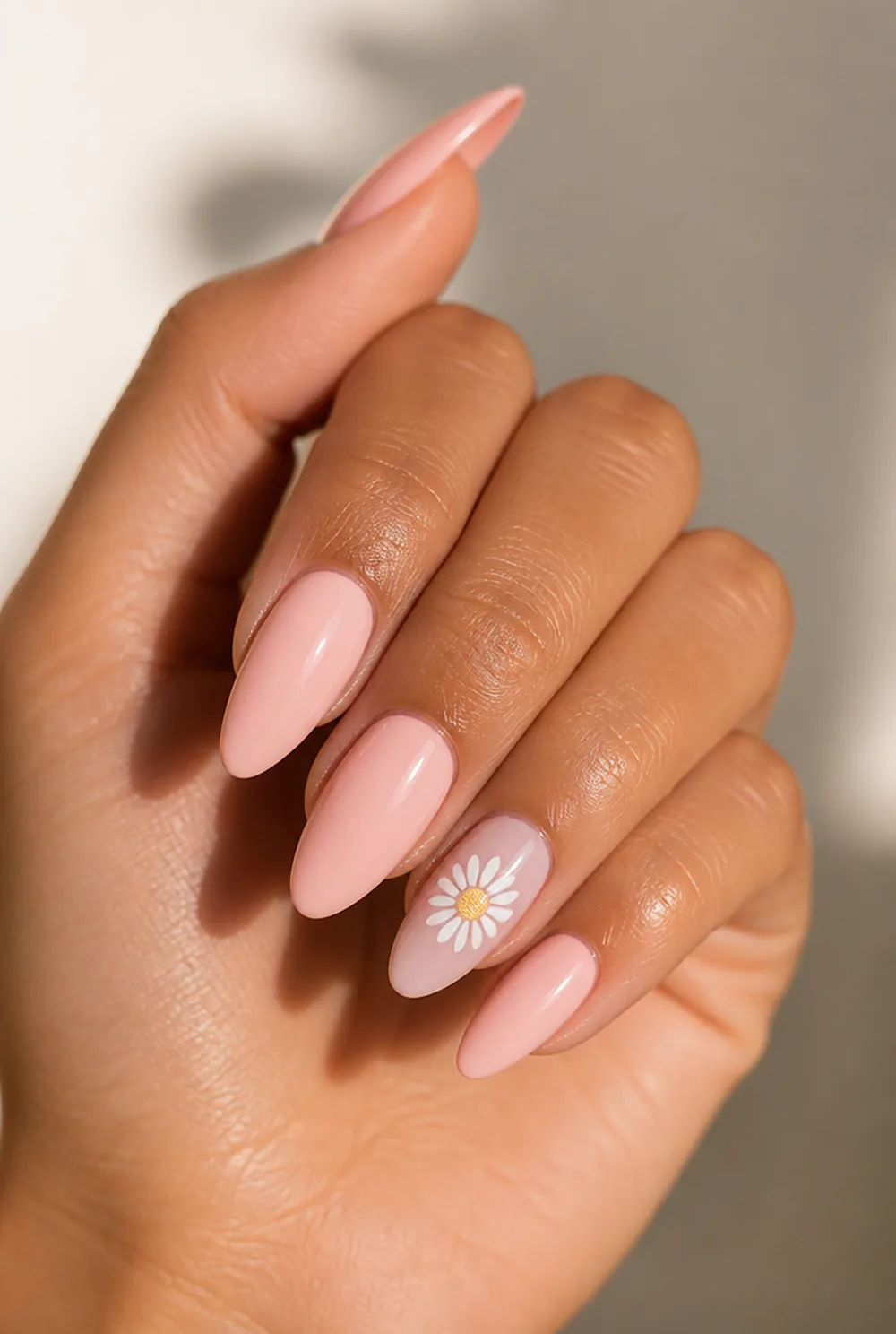 daisy accent nail art on olive skin long length - PolishedAndPrettyNails.com daisy accent nail art on olive skin, long length