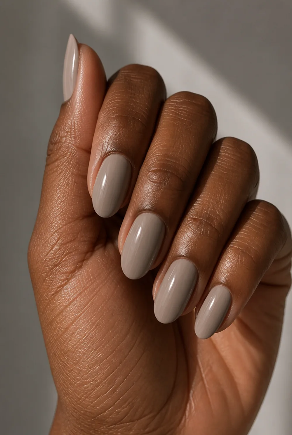 greige nail art on deep brown skin - PolishedAndPrettyNails.com greige nail art on deep brown skin