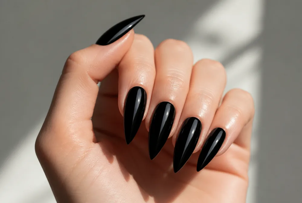 black stiletto nails with high gloss